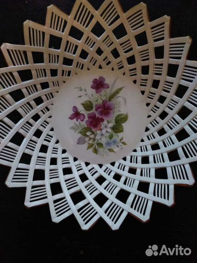 Винтажные плетёные конфетницы