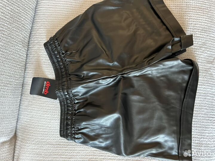 Кожаные шорты новые