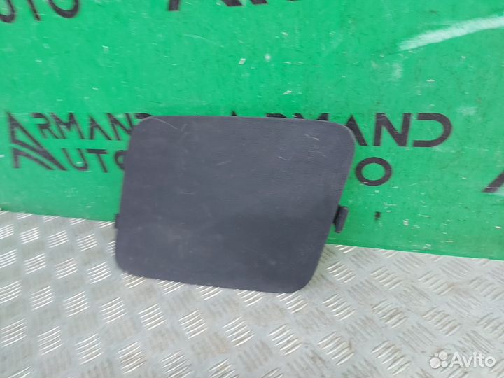 Заглушка обшивки двери багажника Mitsubishi