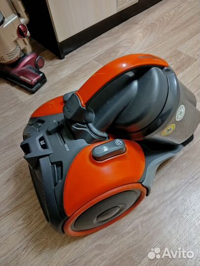 Пылесос почти новый мотор новый