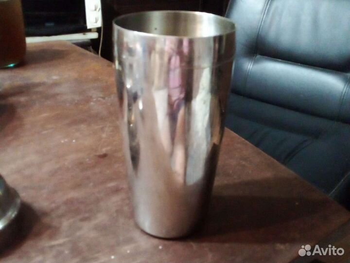 Механическая соковыжималка для цитрусовых