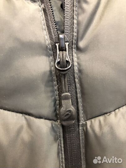 Пуховик asics