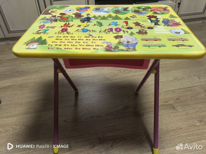 Детский столик
