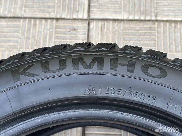 Kumho I'Zen KW22 205/55 R16