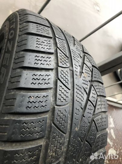 Pirelli Winter Sottozero II 215/55 R17