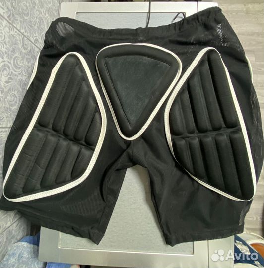 Защитные шорты. Б/у. Размер XL