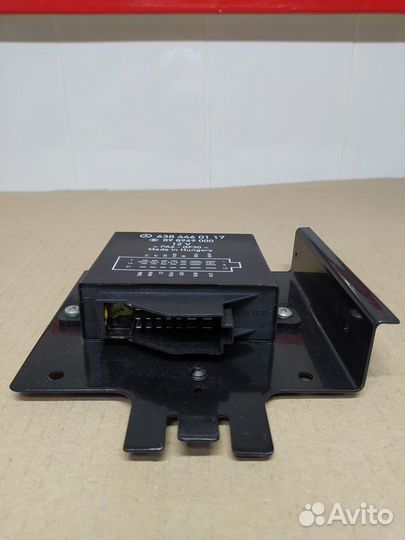 Блок управления пневмоподвеской Mersedes Vito 638