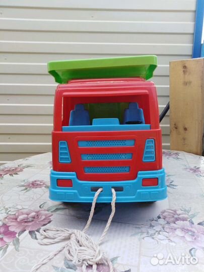 Большой грузовик игрушка