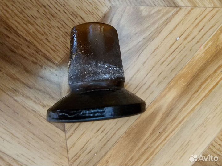 Бутыль из тёмного стекла