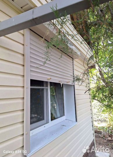 Гаражные секционные ворота с установкой