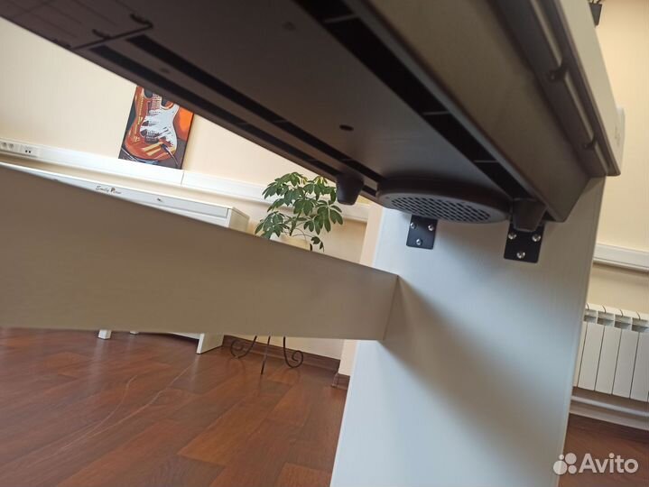 Цифровое пианино для начинающих и не только, новое