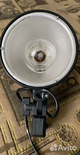 Вспышка со встроенным светосинхронизатором