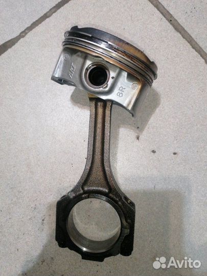 Поршень c шатуном правый Lexus Gs350