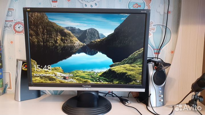 Монитор 22 дюйма
