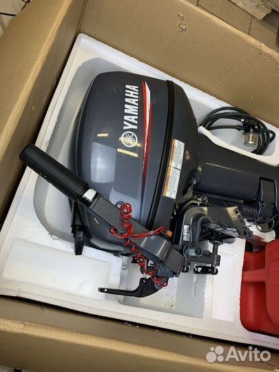 Лодочный мотор Yamaha (Ямаха) 9.9 витринный
