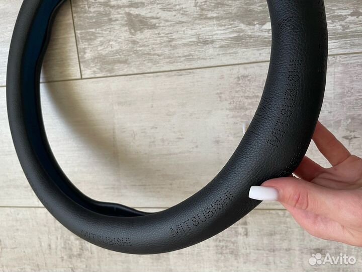 Оплетка чехол на руль Mitsubishi lancer