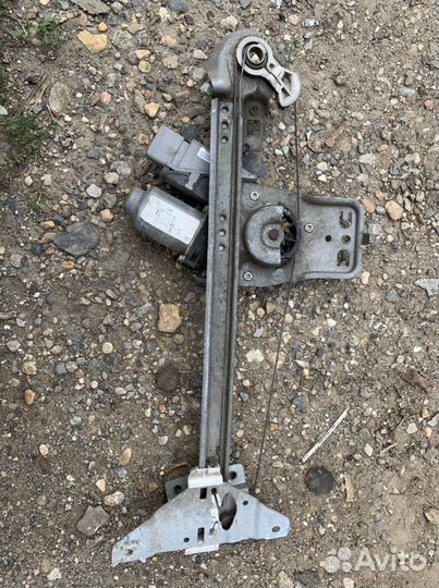 Стеклоподьемник задний левый Peugeot 307