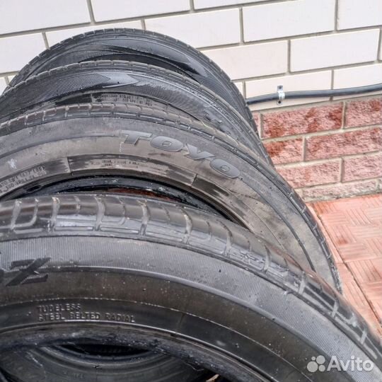 Toyo Tranpath MPZ 215/55 R17 94V