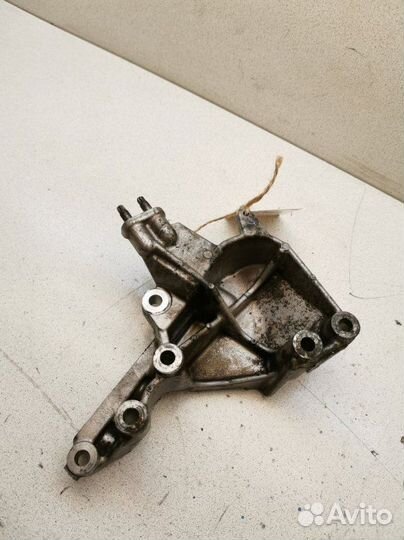 Опора двигателя Mercedes-Benz S-Class W140 M104E28