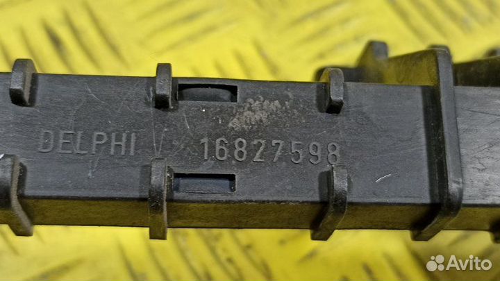 Направляющая стекла двери правая Man Tgl