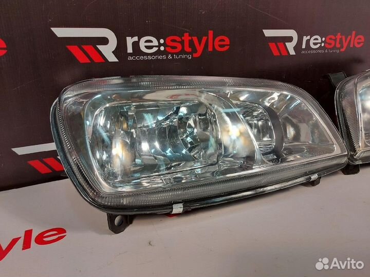 Фары Toyota RAV4 (XA10) 1997-2000 Светлые N1910