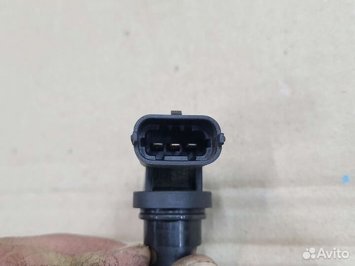 Датчик распредвала на Мерседес w203 A0041536928