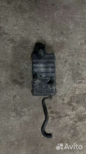 Корпус воздушного фильтра Ford Focus 1 1.8 zetec