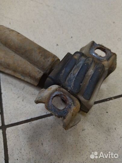 Рычаг подвески передний левый Заз Шанс 1.3 2011