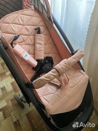 Прогулочная коляска mowbaby