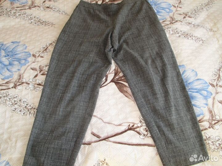 Брюки женские серые р. 54