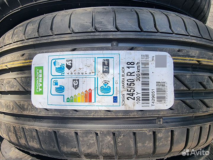 Nokian Tyres Hakka Black 245/50 R18