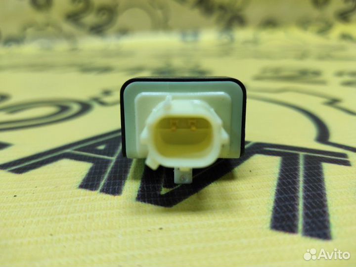 Датчик Airbag задний левый Toyota Camry ACV40