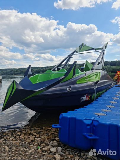 Прогулки на скоростном катере