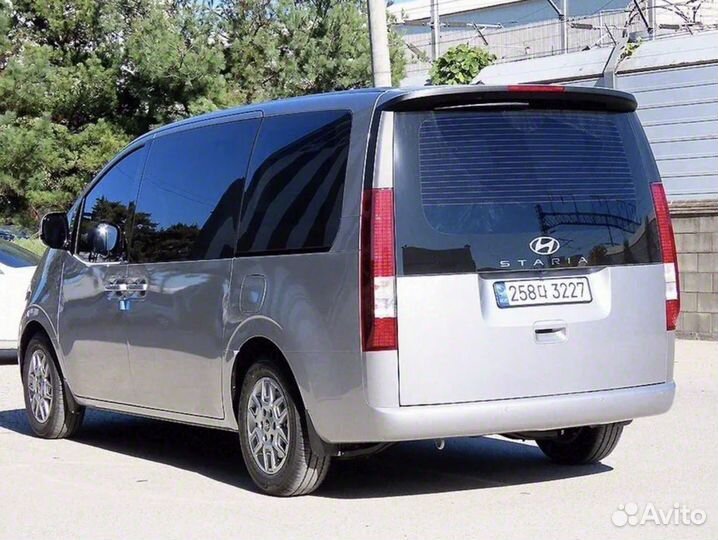 Hyundai Staria 2.2 AT, 2024, 1 000 км