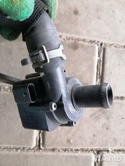 Дополнительный Насос Ауди 059121012A Ауди А6 С6