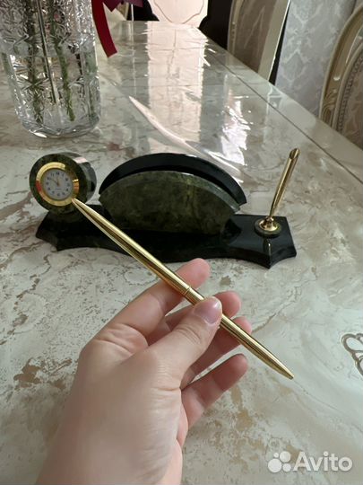 Часы настольные керамические