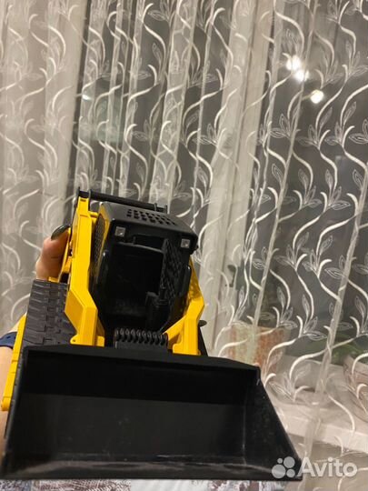 Экскаватор bruder