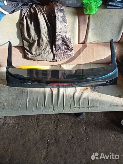 Продам спойлер и дефлектор задний на ваз 2112