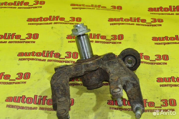 Кулак поворотный задний левый Honda Accord 7