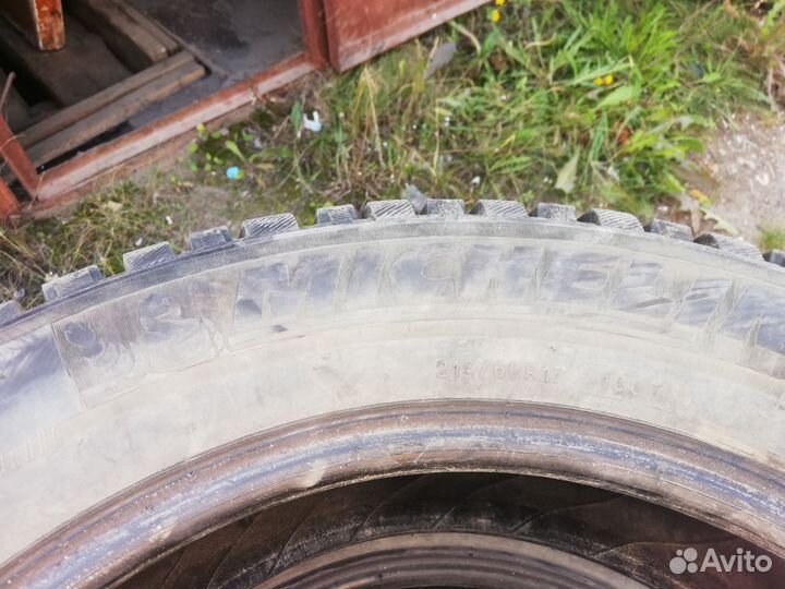 Michelin X-Ice North 3 215/60 R17