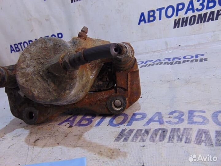 Суппорт передний правый для Mitsubishi RVR 1 1991