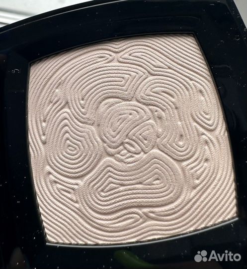 Chanel пудра хайлайтер jardin de camelias