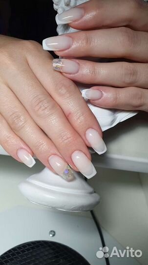 Наращивание ногтей