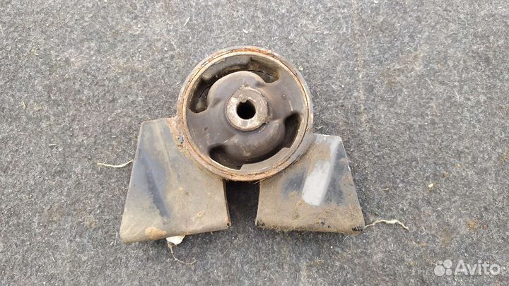 Передняя подушка двигателя Деу Леганза