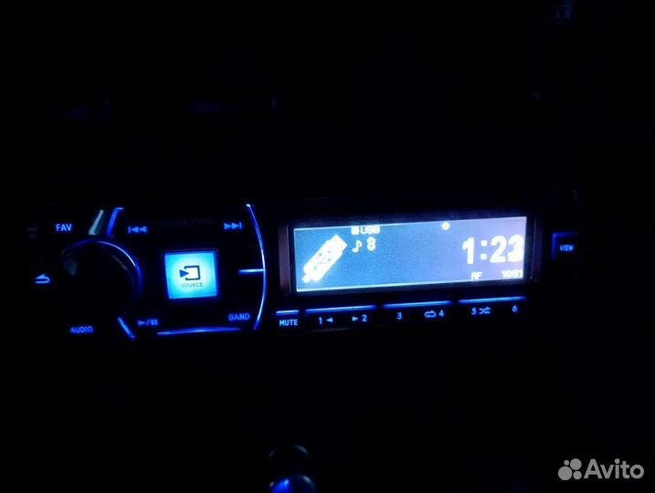 Магнитола alpine CDE -175 R