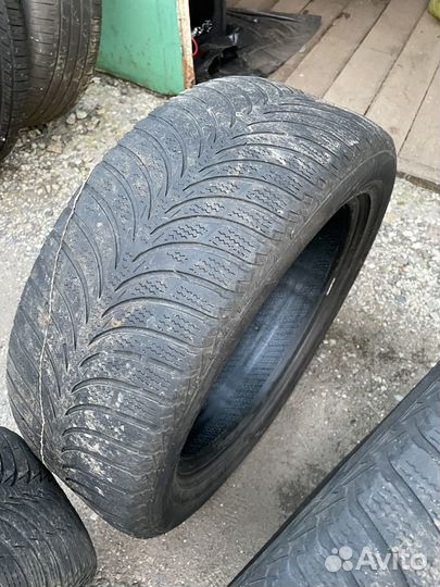 Goodyear UltraGrip Ice+ 215/55 R17 94T