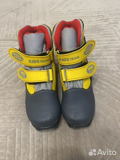 Лыжные ботинки 31р