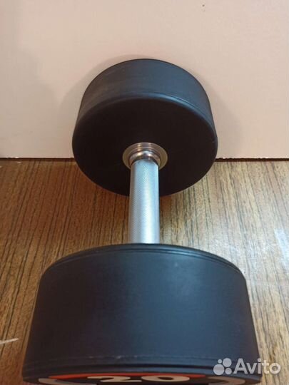 Гантеля новая 20кг