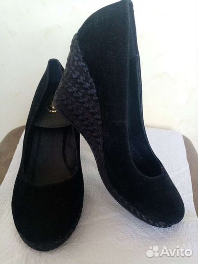 Туфли женские 36 размер на горке
