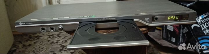 DVD / VCD / CD player